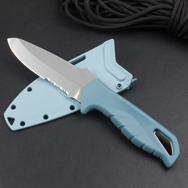 BM 18040 Coltello a lama dritt - Dive Knife Titanium recensione e prezzo