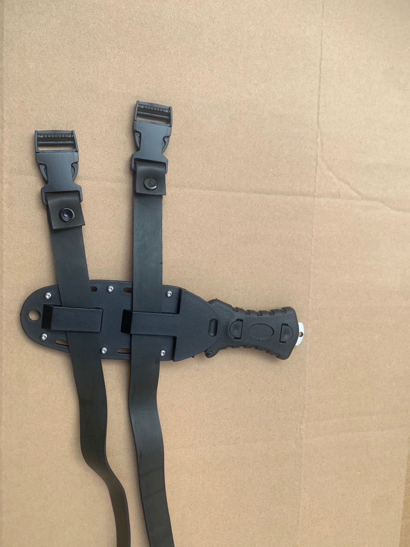 Coltello da immersione per sal - Dive Knife Titanium recensione e prezzo