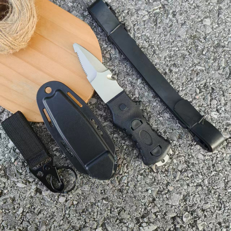Coltello da salvataggio in acq - Dive Knife Titanium recensione e prezzo