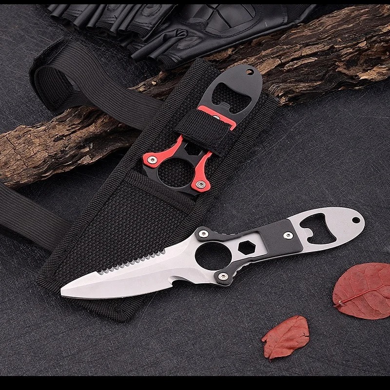 Coltello multifunzione in acci - Dive Knife Titanium recensione e prezzo